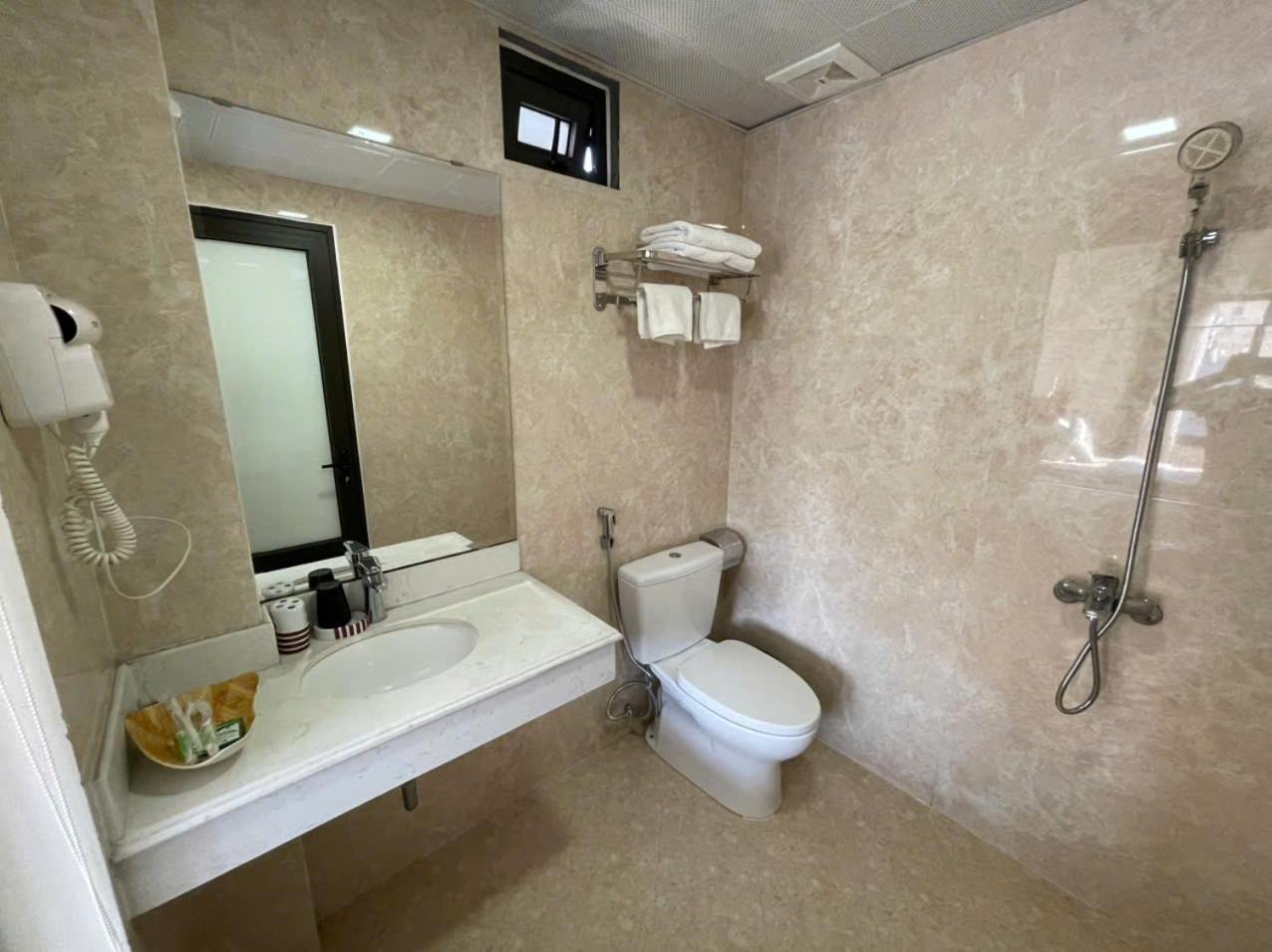 New Sun Hotel ها لونغ الغرفة الصورة